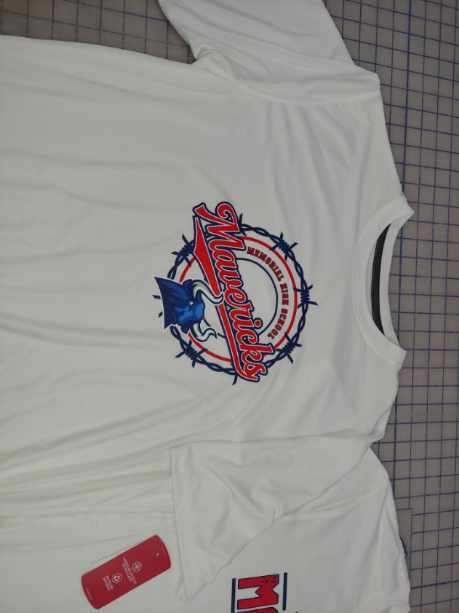 Memorial mavericks circle barbed wire